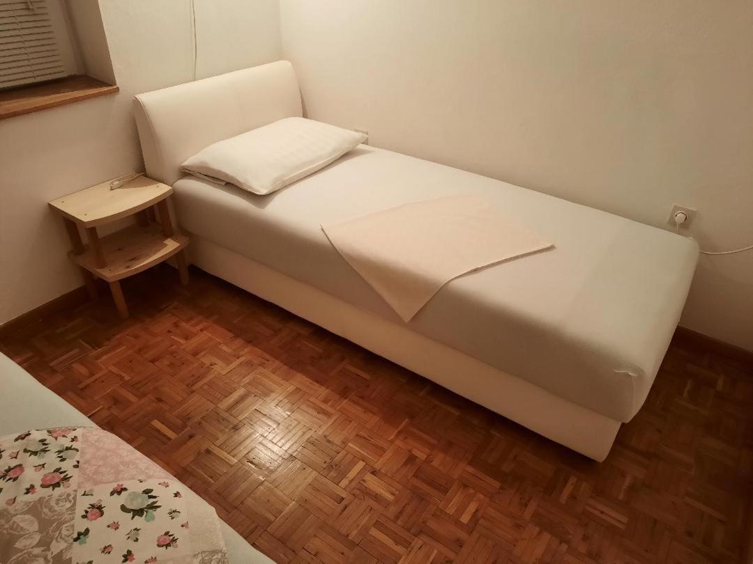 Holiday Home Villa Marin Stanici Buitenkant foto