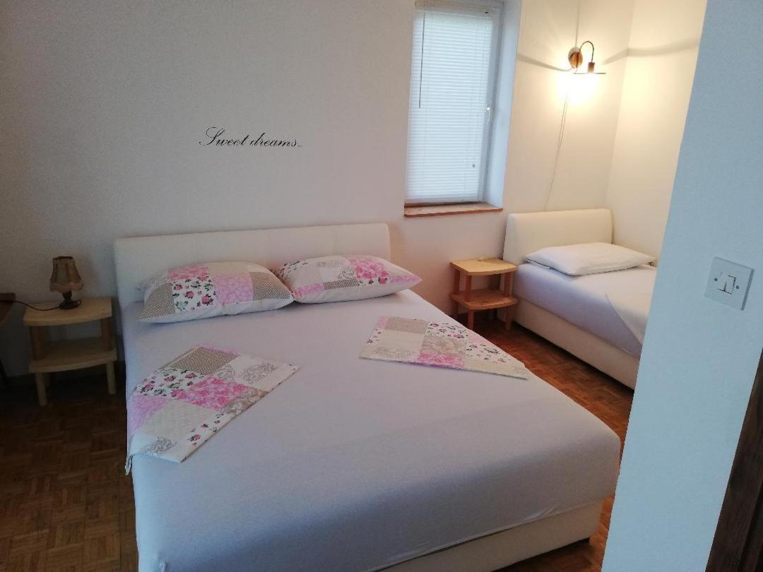 Holiday Home Villa Marin Stanici Buitenkant foto